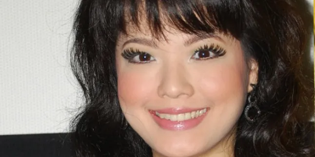 Multi Profesi, Magdalena Kewalahan Atur Jadwal