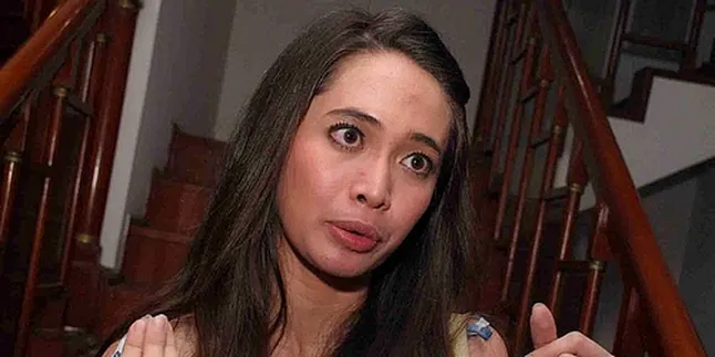 Verlita Evelyn, Diijinkan Suami Pulang Malam