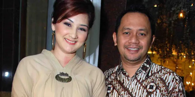 Mona Ratuliu dan Suami Beri Wejangan