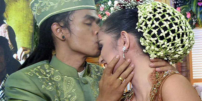 Nikah, Wendy Cagur Pertahankan Rambut Gimbal