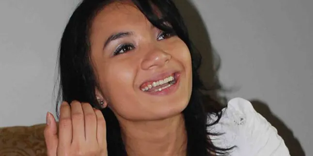 Ika Putri Jaga Kondisi Dengan Aerobik Hingga Karate