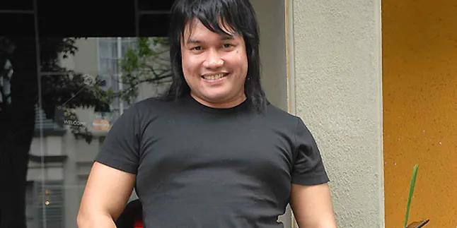 Tata Liem Jadi 'Germo' Tata Liem Jadi 'Germo'