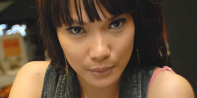 Foto Topless Beredar, Jenny Cortez Malu