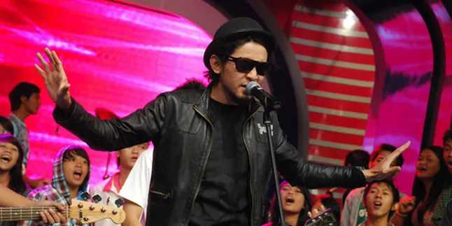 Ray Nineball Pilih Minus One Ketimbang Lipsynch