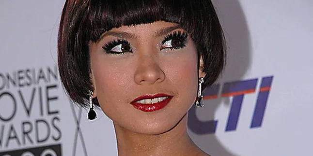 Rachel Maryam Gugat Cerai Ebes