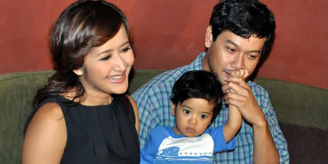 Hamil Delapan Bulan, Widi Mulia Masih Pakai High Heels