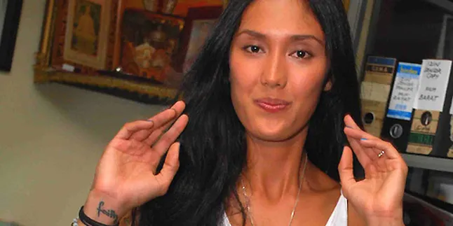 Fahrani, Si Cantik Penggila Tattoo