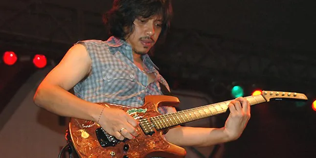 Dewa Budjana Bikin Sekolah Gitar Kedua