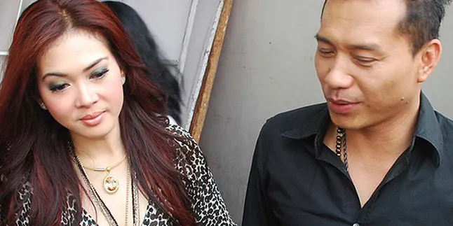 Anang 4 Kali Nembak Syahrini?