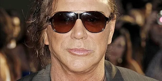 Mickey Rourke Tak Tahu Apa-Apa Soal 'IRON MAN 2'