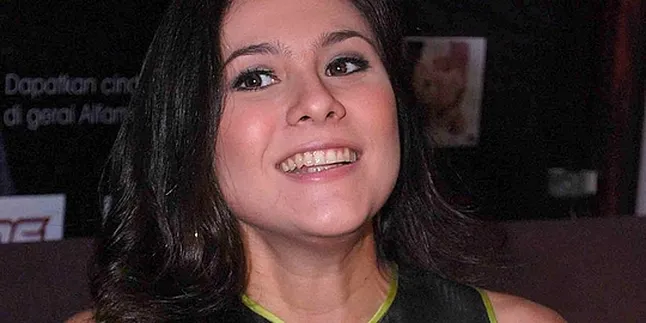 Kehamilan Tak Mengganggu Aktivitas Wulan Guritno