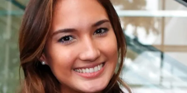 Nadine Chandrawinata Bawel Untuk Urusan Pendidikan