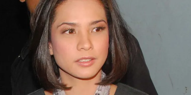 Ebes Kembali Bantah Adanya Orang Ketiga