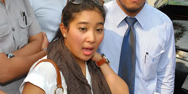 Olivia Zalianty Trenyuh Melihat Penderitaan Alter Olivia Zalianty Trenyuh Melihat Penderitaan Alter