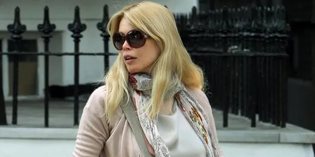 Claudia Schiffer Lahirkan Anak Ketiga