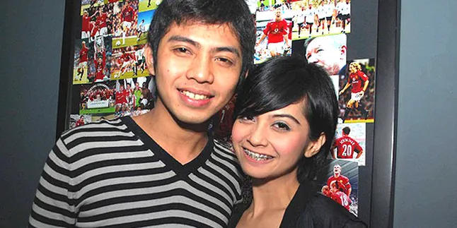 Tiwi T2 - Ade Domino Ciptain Lagu Bareng