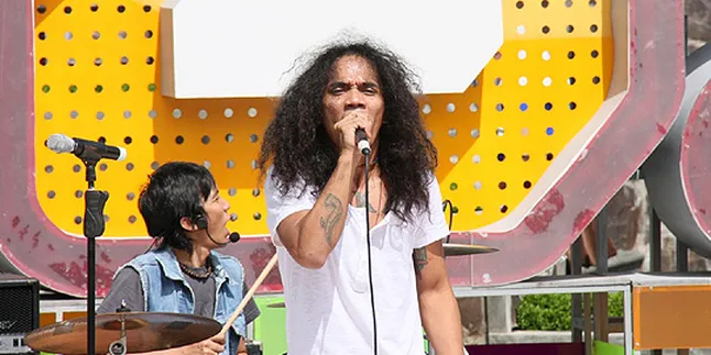 Tampil Outdoor Lagi, Slank Tak Sakit Hati