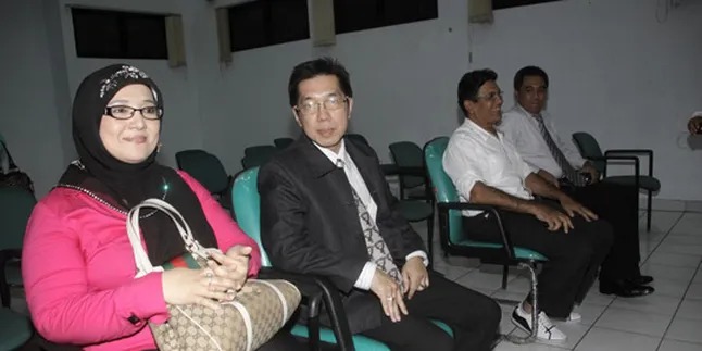 Ibunda Fanny Bauty Dukung Perceraian Putrinya