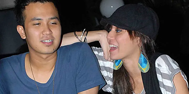 Thalita Latief Serius Pacaran Dengan Dennis Lyla Thalita Latief Serius Pacaran Dengan Dennis Lyla