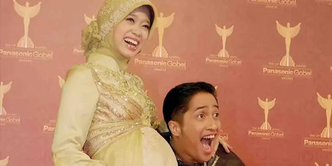 Irfan Hakim Dikaruniai Bayi Kembar