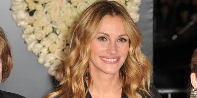 Saat Favorit Julia Roberts, Menyaksikan Anaknya di Pagi Hari