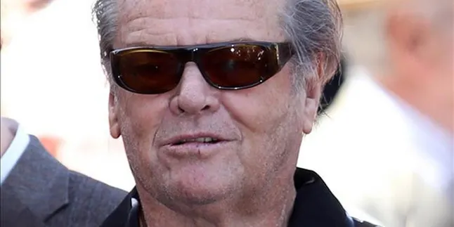 Jack Nicholson Ajak Kencan Jessica Simpson?