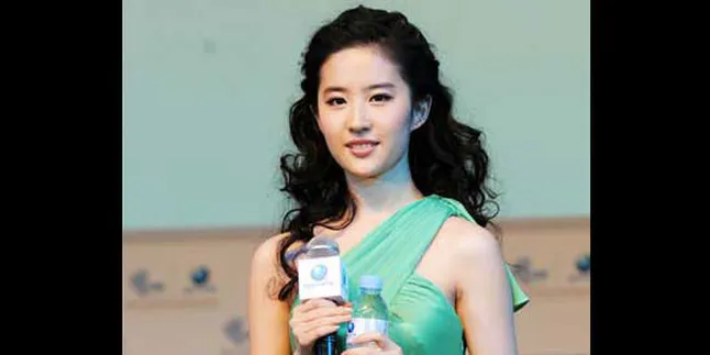 Liu Yifei Bintangi 'GHOST STORY'
