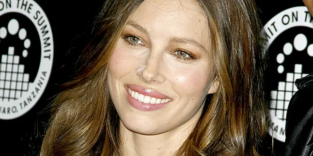 Jessica Biel Pengen Jadi Indiana Jones