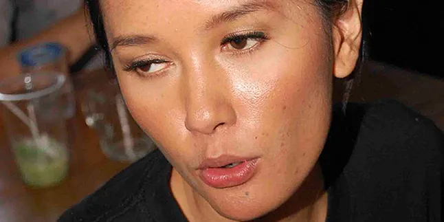 Titi Sjuman: Kebetulan Yang Ketangkep Artis