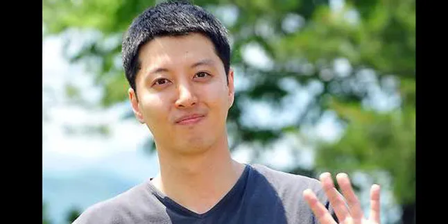 Lee Dong Geon Jalani Tugas Militer Diam-Diam