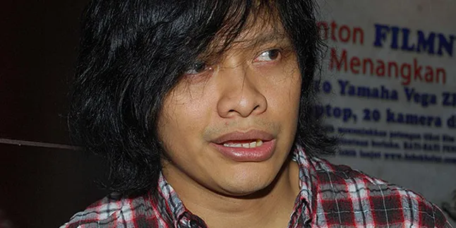 Ariel Dicekal, Armand No Comment