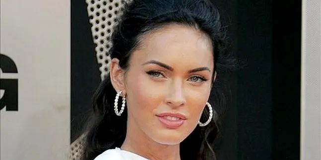 Megan Fox Mengenang Mickey Rourke Lewat Tato