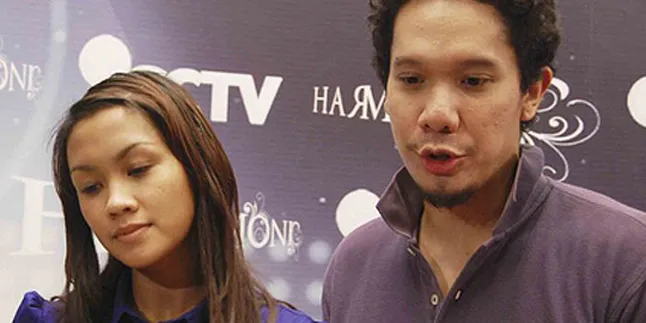 Melanie Putria - Angga Ingin Selalu Berdua