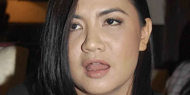 Pamor Menurun, Cornelia Agatha Cuek