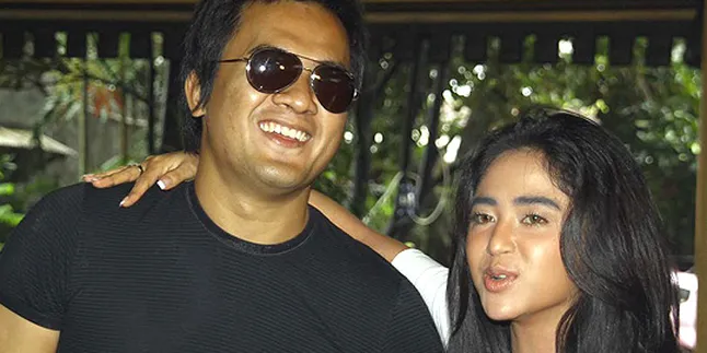 Saiful Jamil Nangis di Depan Dewi Perssik