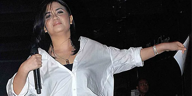 Cornelia Agatha Bentuk Grup Band Jazz Untuk Baca Puisi