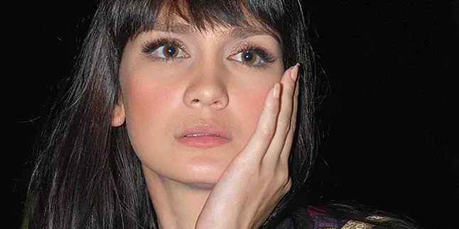 Luna: Apa Beda Yahya Zaini Dengan Ariel?