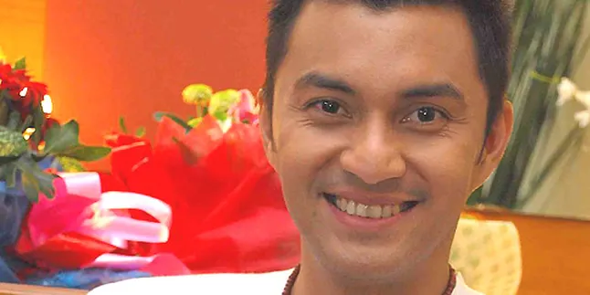 Anjasmara Ikuti Kasus Ariel Lewat Twitter