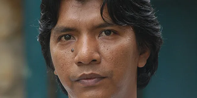 Banyak Adegan Dipotong, Damien-John De Rantau Berseteru