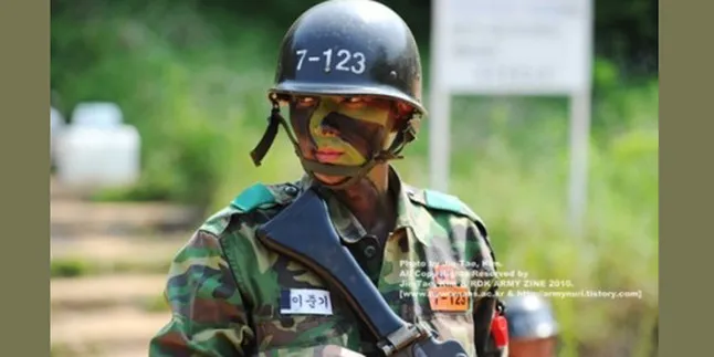 Lee Jun Ki Nikmati Pelatihan Militer