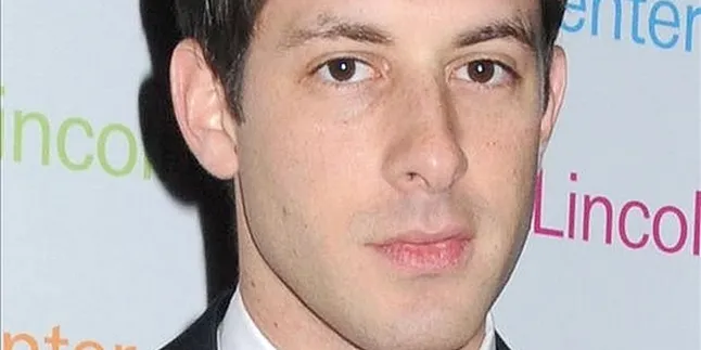 Mark Ronson Menyanyi Demi Lady GaGa Mark Ronson Menyanyi Demi Lady GaGa