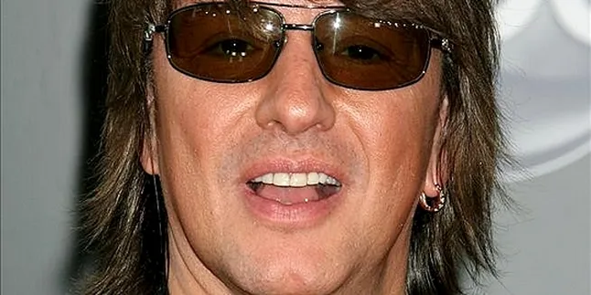 Richie Sambora Produksi Pakaian Wanita