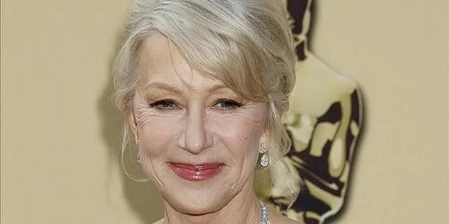 Helen Mirren Jadi Mantan Agen Rahasia Helen Mirren Jadi Mantan Agen Rahasia