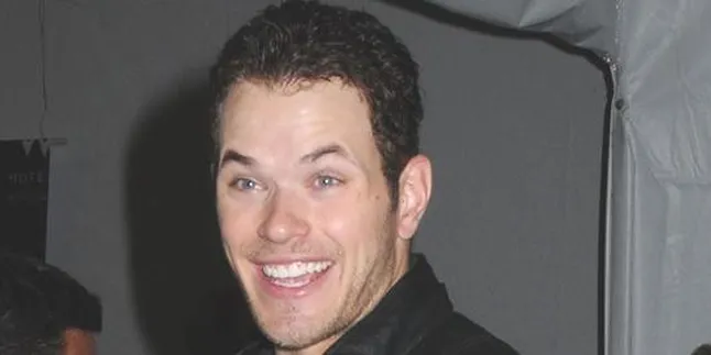 Rahasia Tubuh Kekar Kellan Lutz di 'TWILIGHT SAGA'