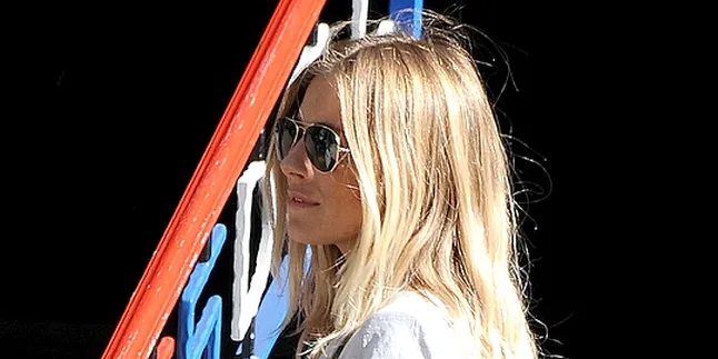 Sienna Miller - Jude Law Bakal Menikah? Sienna Miller - Jude Law Bakal Menikah?