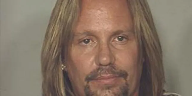 Pentolan Motley Crue Ditahan!