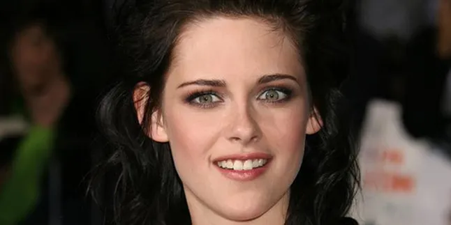 Kristen Stewart Bersenang-Senang Bareng Taylor Lautner