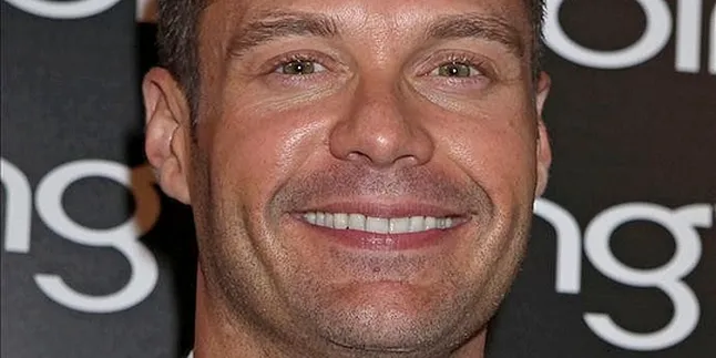 Ryan Seacrest Calon Pengganti Larry King?