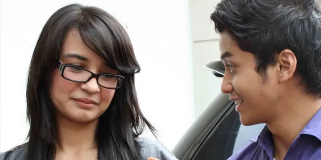 Shireen Sungkar - Adly Fairuz Akhiri Hubungan