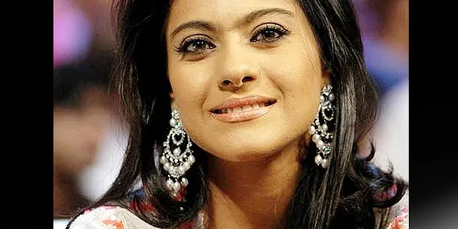 Hamil, Kajol Makan Tanpa Rasa Bersalah Hamil, Kajol Makan Tanpa Rasa Bersalah